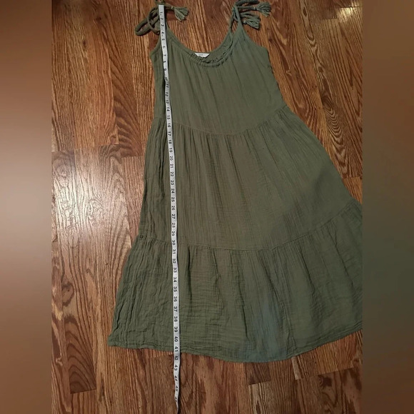 Time and Tru dress - Picture 4 of 5